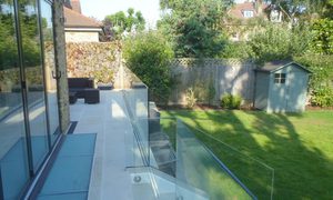 Putney Modern Terrace 17